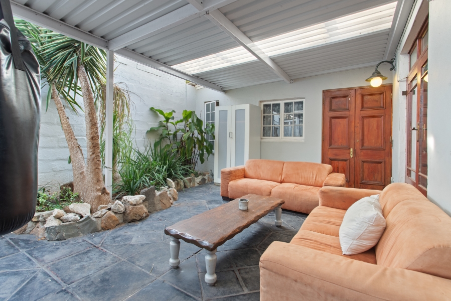 To Let 10 Bedroom Property for Rent in Observatory Western Cape
